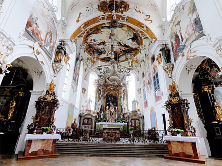 Pfarrkirche St. Kosmas und Damian in Gutenzell