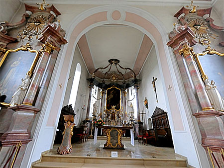 Pfarrkirche St. Barbara in Stuttgart-Hofen