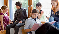 Schulweg und Pausenhof sind wie ein »Dauerworkshop« Schulweg und Pausenhof sind wie ein »Dauerworkshop«