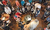 Wie und durch wen wird Christus am besten repräsentiert? Wie und durch wen wird Christus am besten repräsentiert?