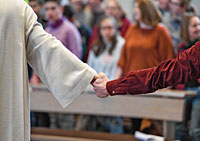 Die Kirche lebt von einer Hoffnung, die größer ist als sie selbst Die Kirche lebt von einer Hoffnung, die größer ist als sie selbst