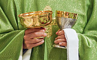 Muss mit dem Amt zwingend der Zölibat verbunden sein? Muss mit dem Amt zwingend der Zölibat verbunden sein?