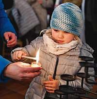 Kleine Aufgaben erleichtern Kindern den Gottesdienst Kleine Aufgaben erleichtern Kindern den Gottesdienst