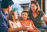 Mit den Kindern in der Familie über den Glauben reden Mit den Kindern in der Familie über den Glauben reden