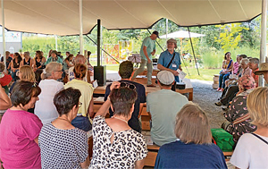 »Sei unser Gast« im Garten der Kirchen »Sei unser Gast« im Garten der Kirchen