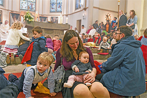 Wenn der Altar interessanter ist als das Spielzeug Wenn der Altar interessanter ist als das Spielzeug