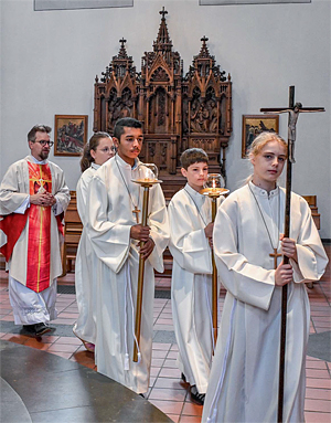 Mein Ehrenamt in der Liturgie Mein Ehrenamt in der Liturgie